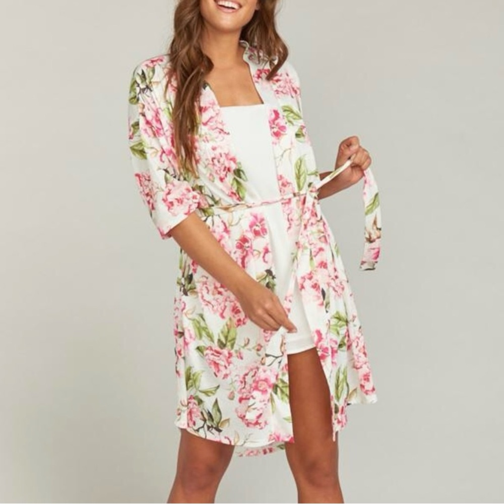 NWOT Show Me Your Mumu Brie Robe one size